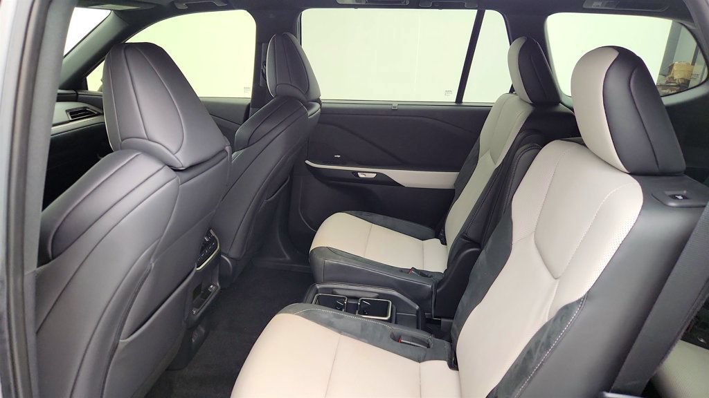 Used 2024 Lexus TX 500h AWD w/ Technology Package image 19