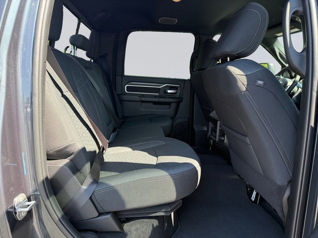 New 2026 RAM 3500 Big Horn AWD/4WD image 19