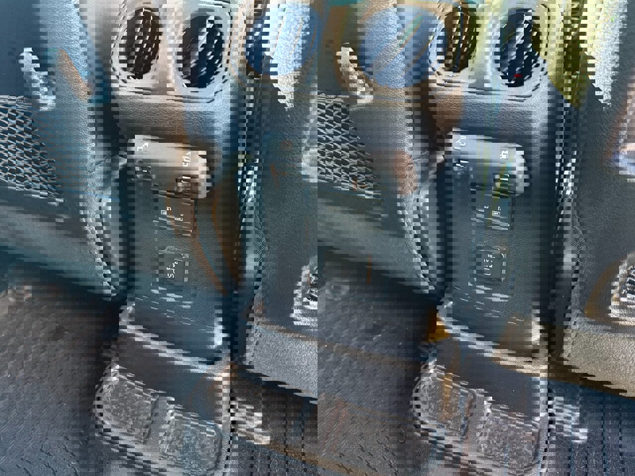 Used 2024 Jeep Wrangler Unlimited Rubicon 392 image 14