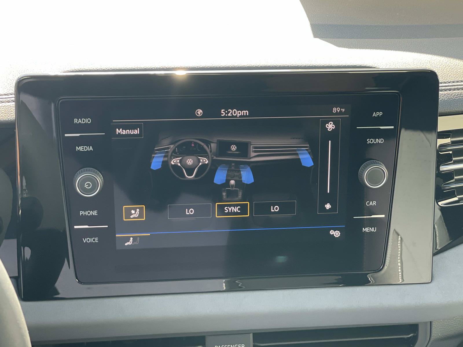 New 2027 Volkswagen Jetta SE FWD image 15
