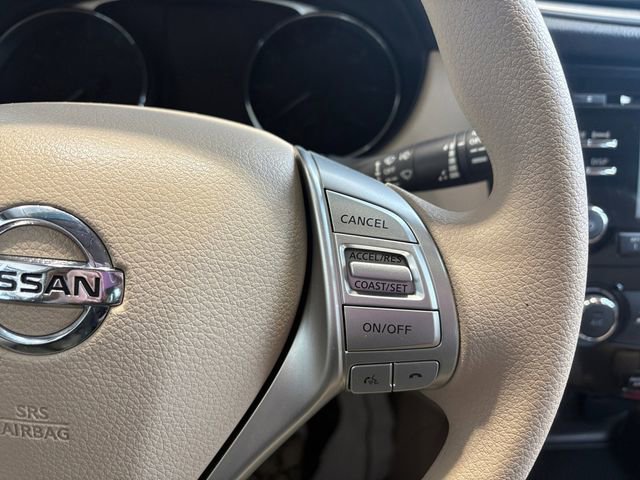 Used 2015 Nissan Rogue S image 21