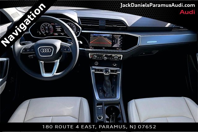 Used 2024 Audi Q3 2.0T Premium Plus image 13