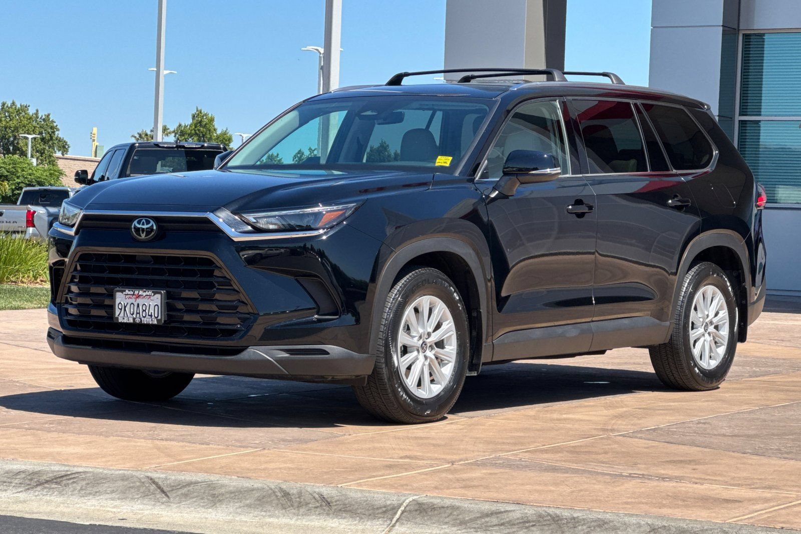 Certified 2024 Toyota Grand Highlander AWD image 10