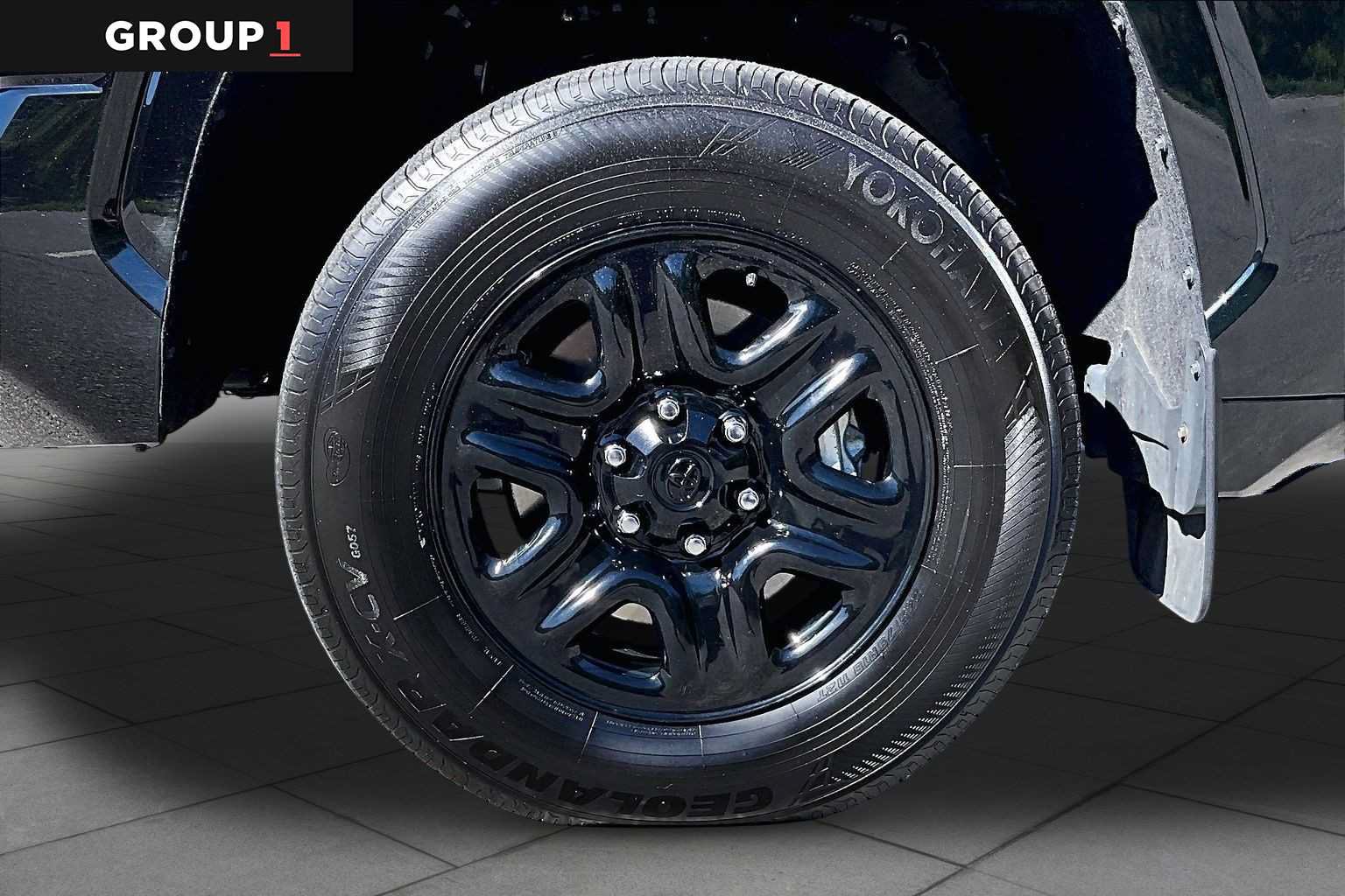 Certified 2025 Toyota Tundra SR AWD/4WD image 11