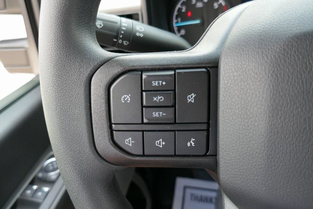 New 2025 Ford F250 XL w/ XL Off-Road Package image 17