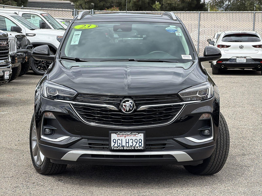 Used 2023 Buick Encore GX Essence w/ Experience Buick Package FWD image 2