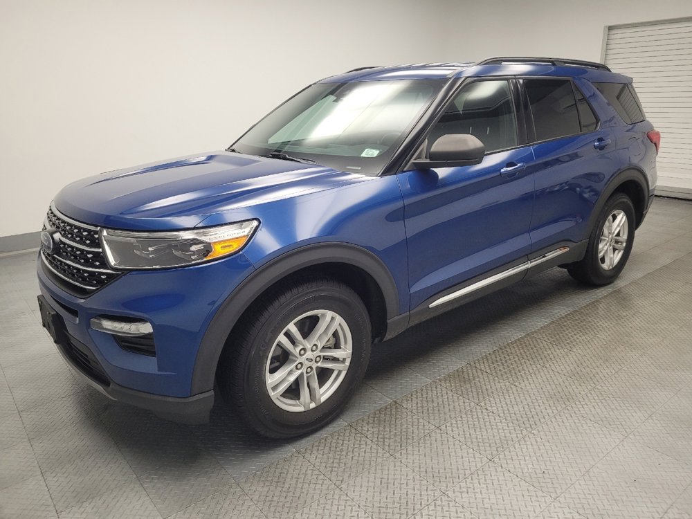 Used 2020 Ford Explorer XLT w/ Equipment Group 202A image 2