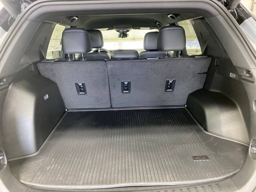 New 2026 Chevrolet Equinox LT w/ Convenience Package II AWD/4WD image 14
