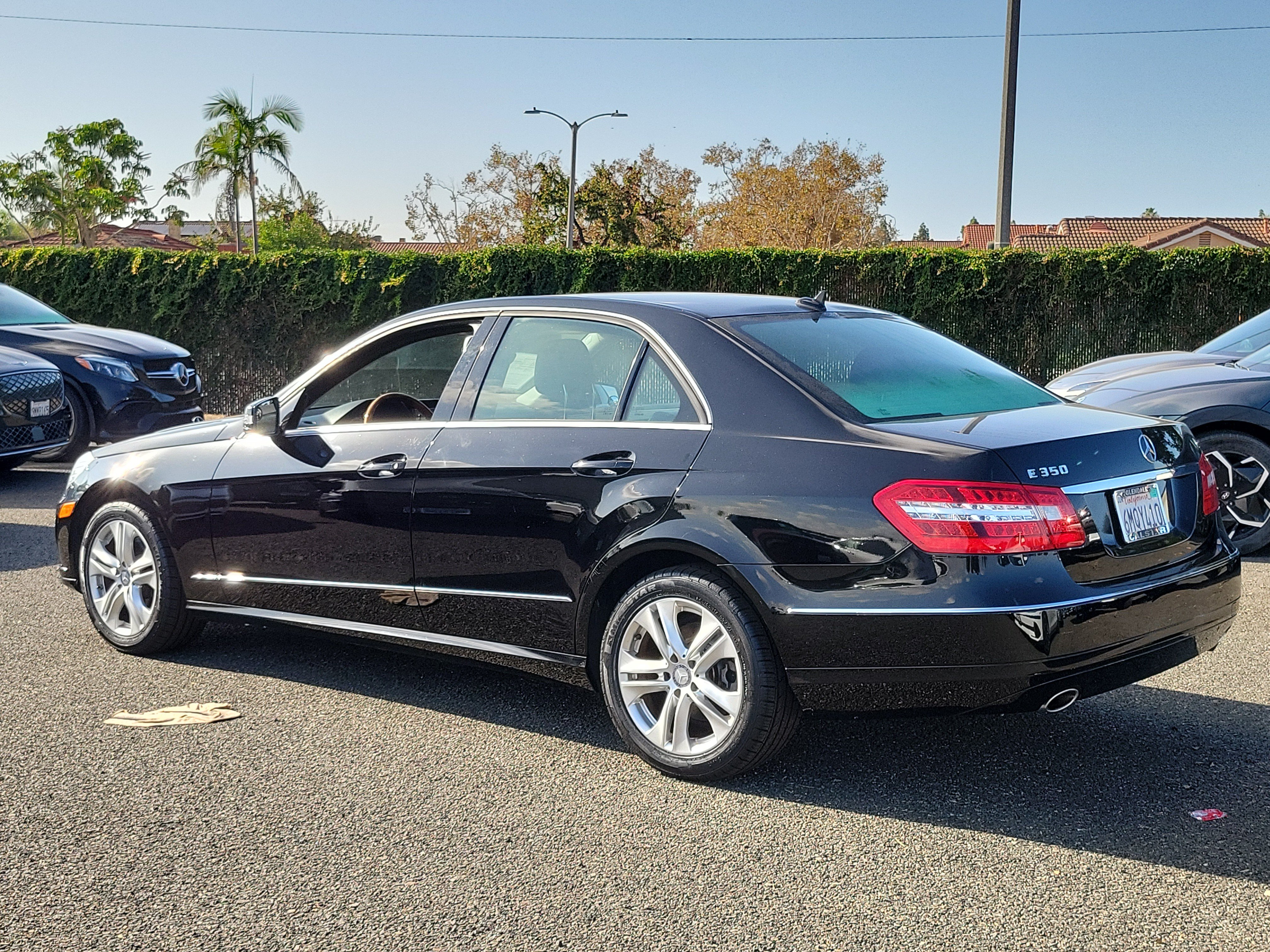 Used 2010 Mercedes-Benz E 350 Sedan image 28