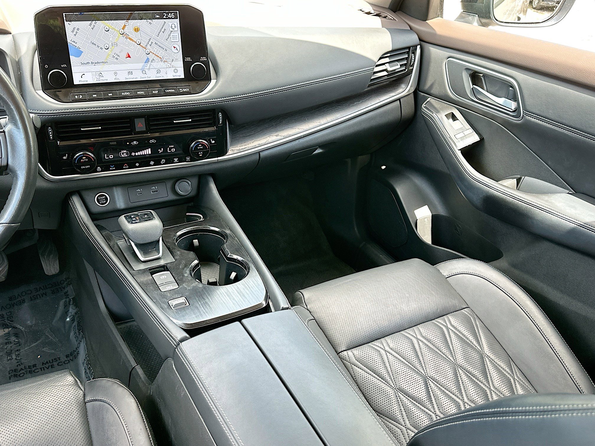 Used 2022 Nissan Rogue Platinum w/ Head-Up Display Package image 24