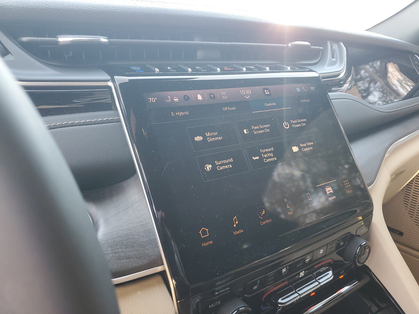 Certified 2023 Jeep Grand Cherokee 4xe w/ Luxury Tech Group II image 19