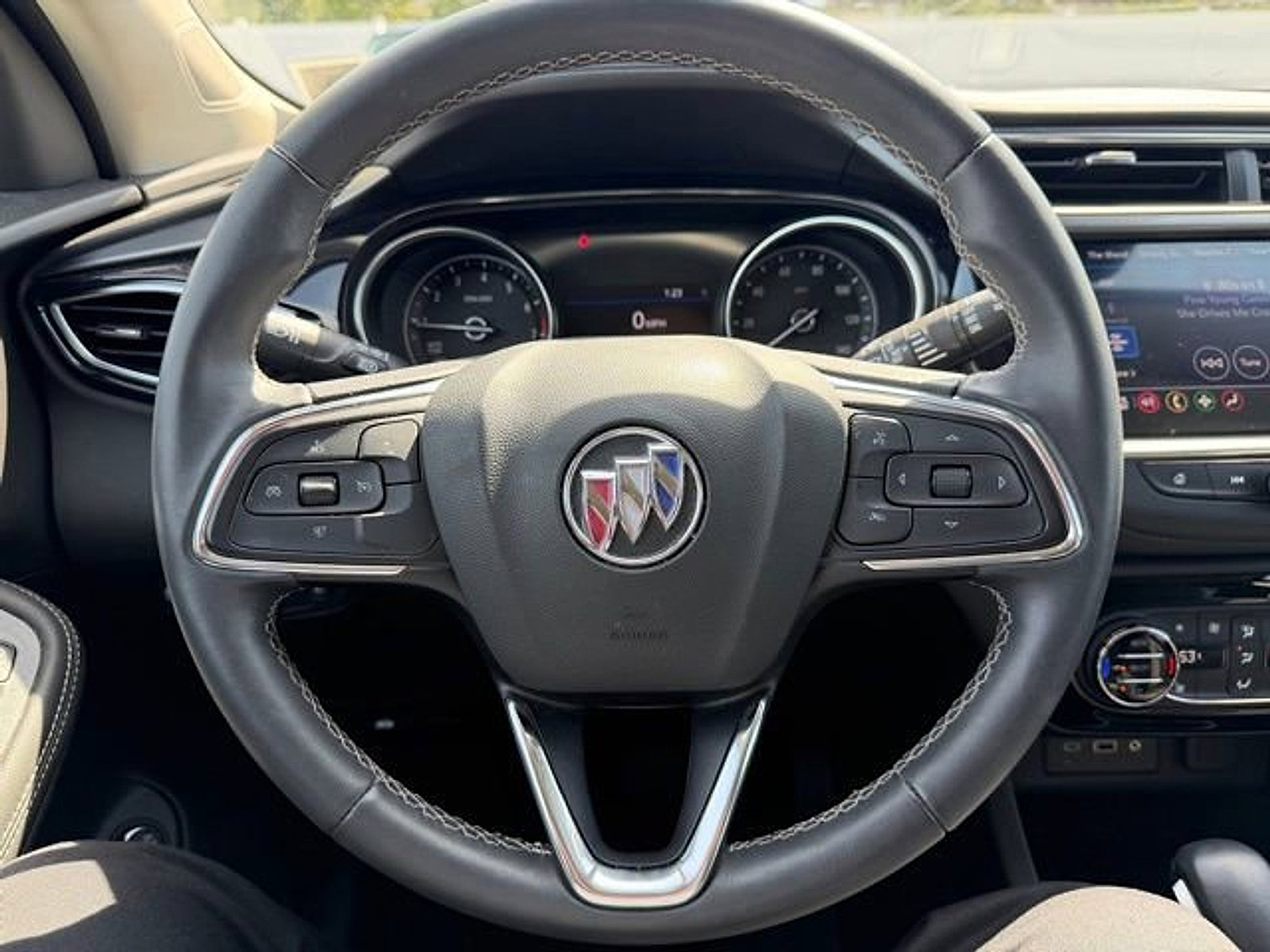 Used 2023 Buick Encore GX Select image 15