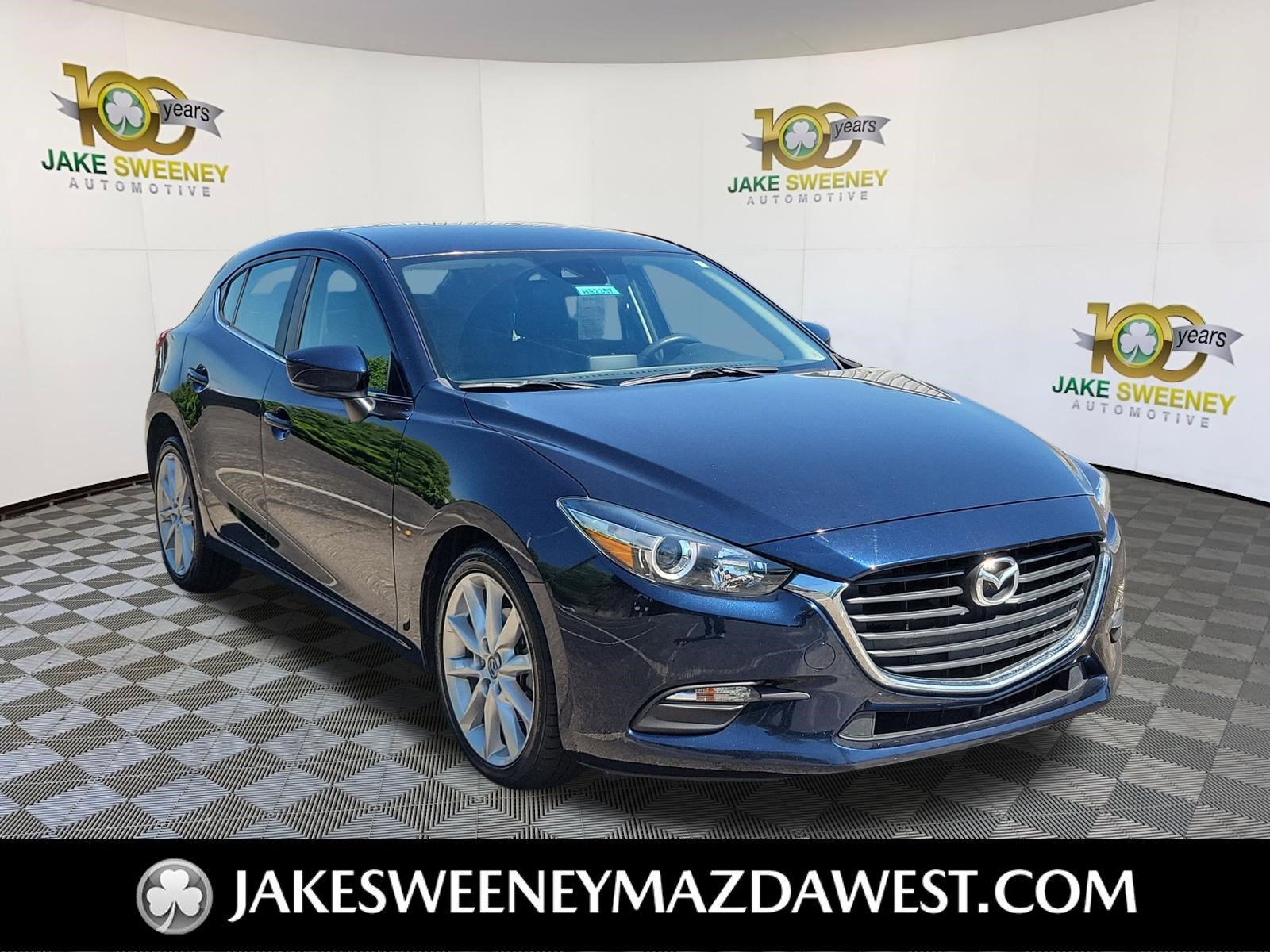 Used 2017 MAZDA MAZDA3 Touring FWD image 1