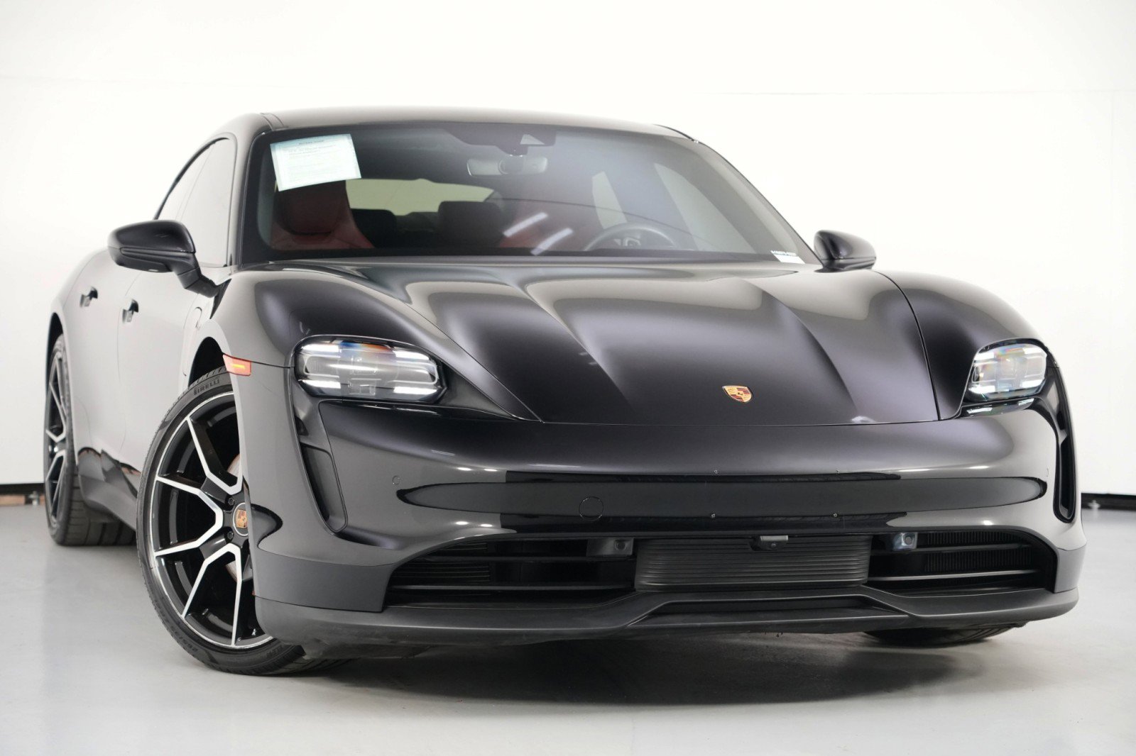 Used 2023 Porsche Taycan w/ Premium Package image 4