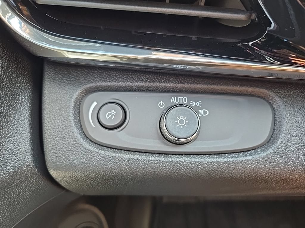 New 2026 Buick Envista Avenir FWD image 26