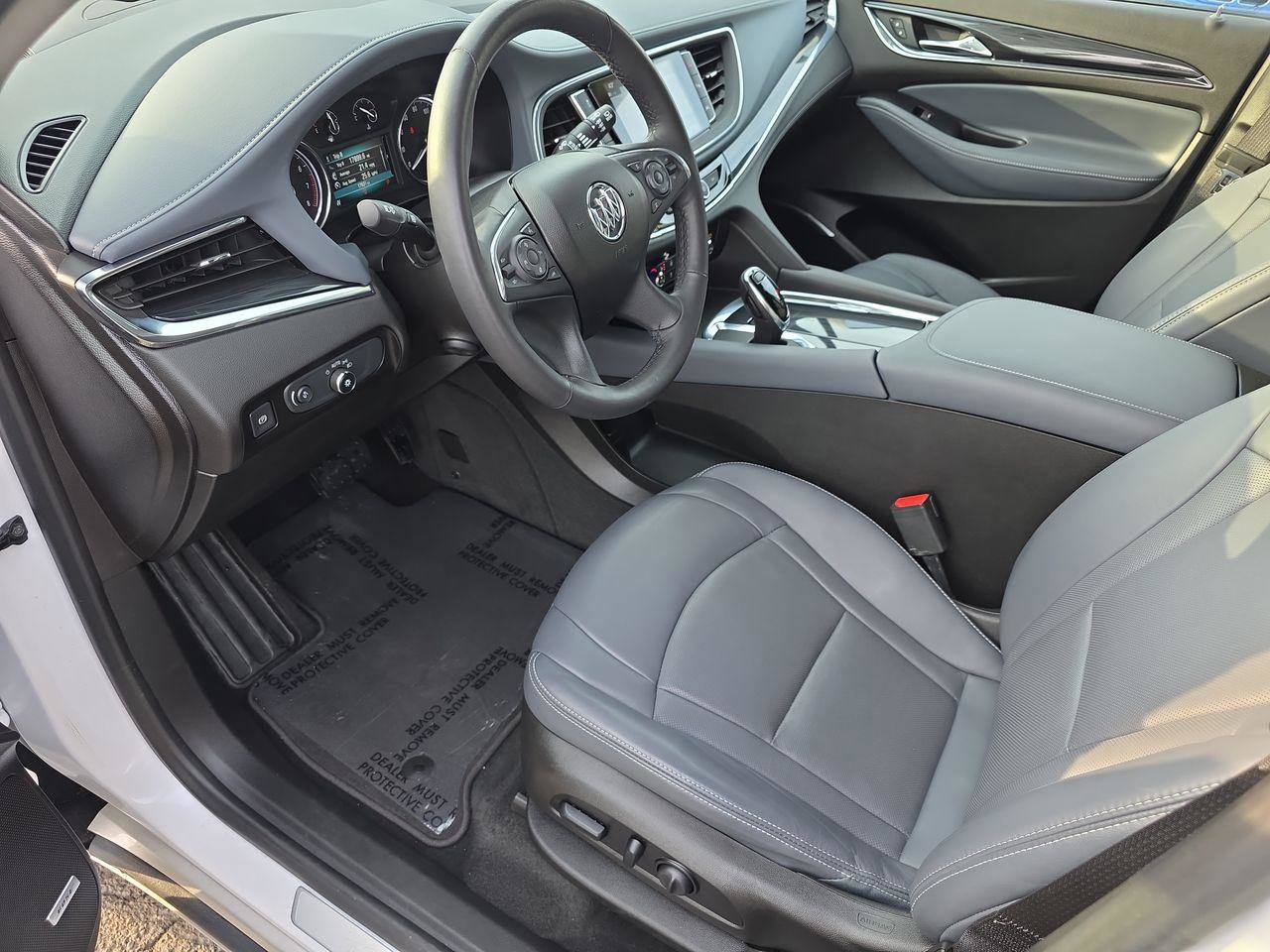 Used 2018 Buick Enclave Premium FWD image 4