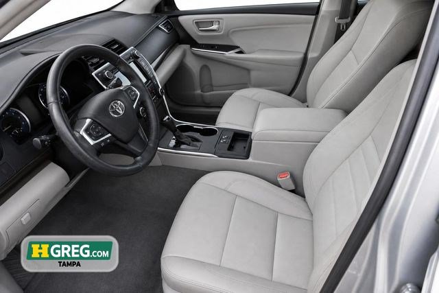 Used 2017 Toyota Camry XLE w/ Moonroof Package FWD image 10