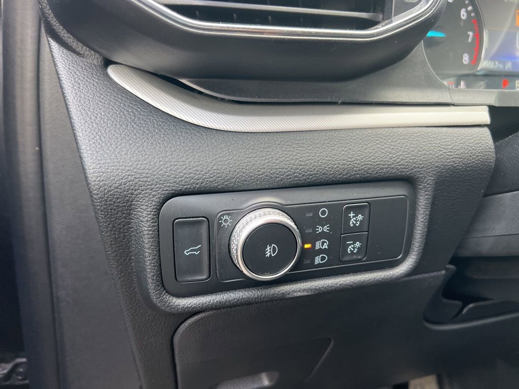 Used 2020 Ford Explorer XLT w/ Equipment Group 202A image 26