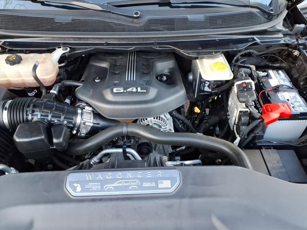 Used 2022 Jeep Grand Wagoneer Series II w/ Convenience Group III image 32