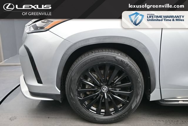 Used 2023 Toyota Highlander XSE FWD image 9
