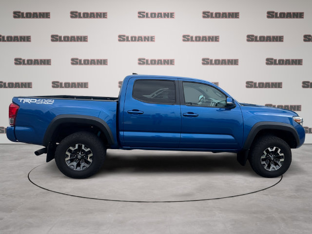 Used 2017 Toyota Tacoma TRD Off-Road w/ Premium & Technology Package AWD/4WD image 6