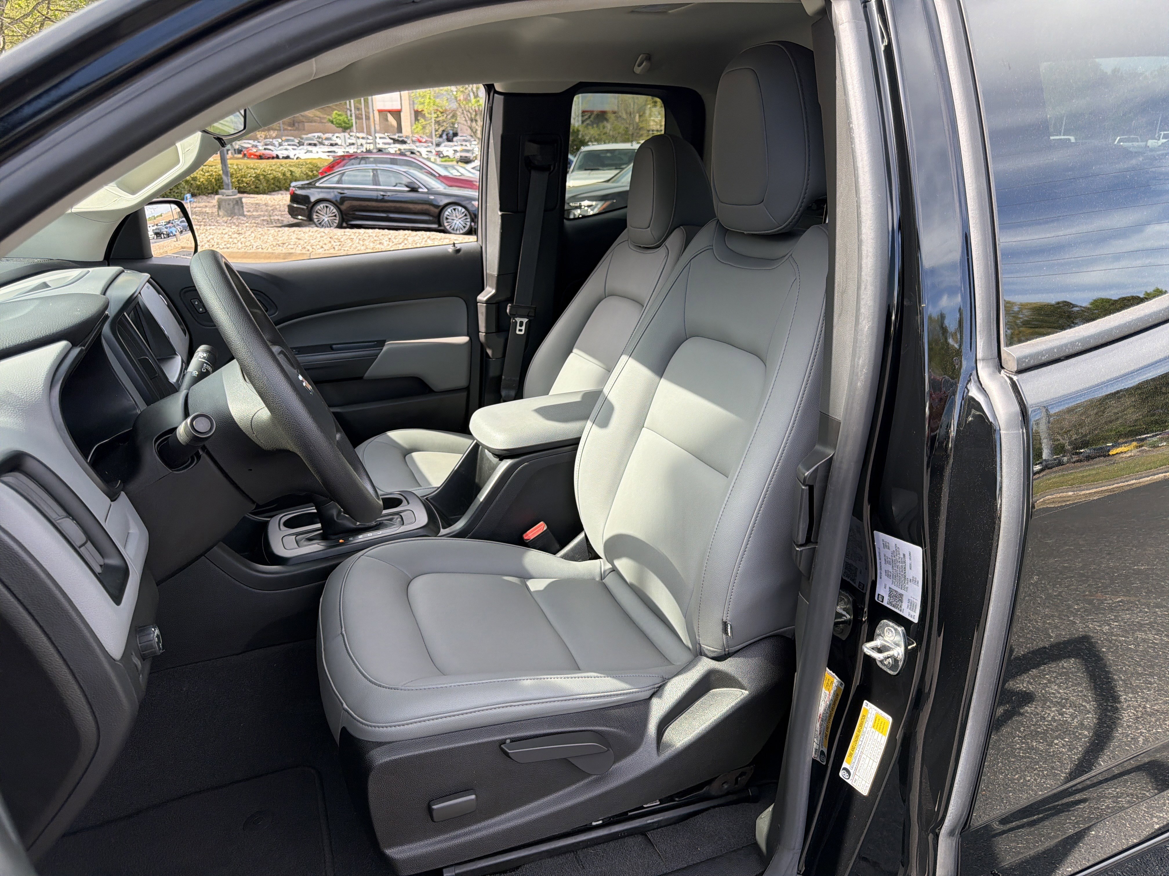 Used 2021 Chevrolet Colorado W/T image 9