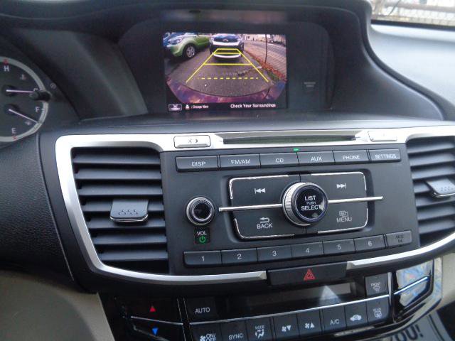 Used 2016 Honda Accord LX image 40