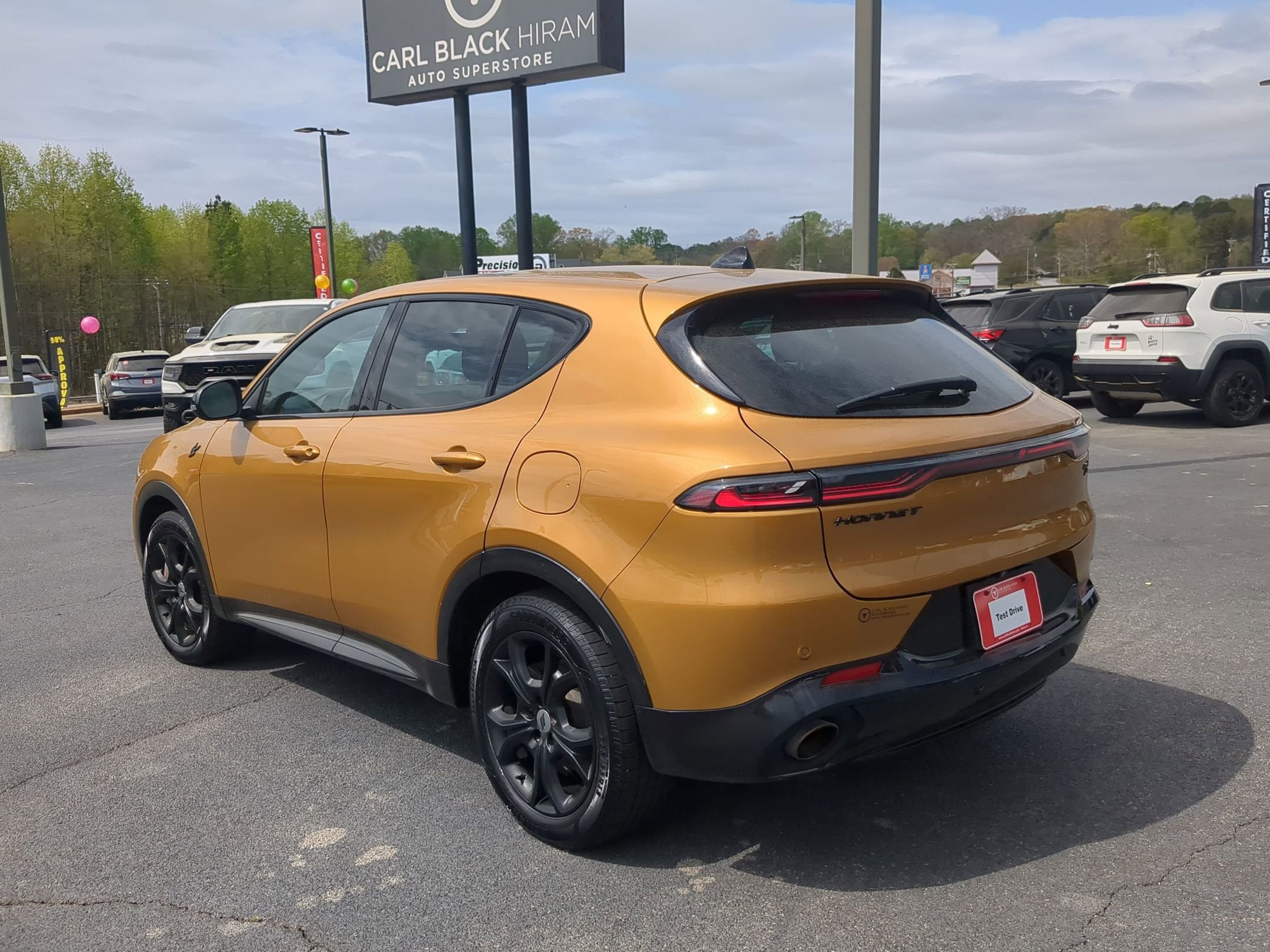 Used 2024 Dodge Hornet R/T Plus w/ R/T Blacktop Package image 7