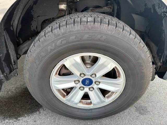 Used 2015 Ford F150 XLT w/ Trailer Tow Package AWD/4WD image 4