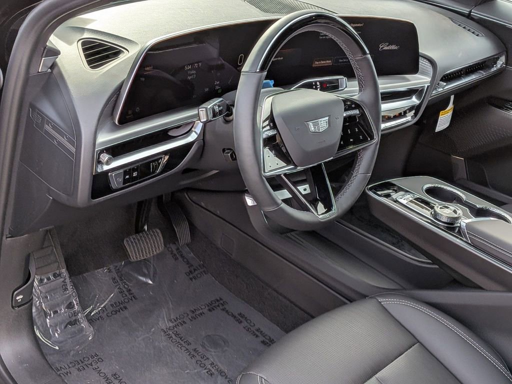 New 2026 Cadillac Lyriq Luxury RWD image 12