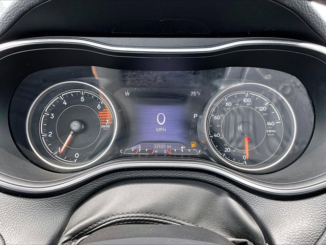 Used 2019 Jeep Cherokee Limited FWD image 22