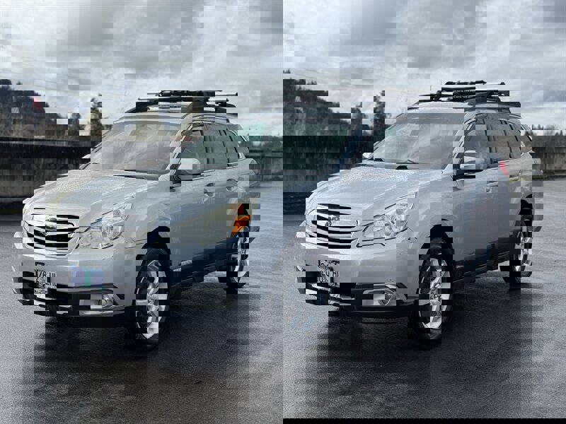 Used 2012 Subaru Outback 2.5i Premium image 1