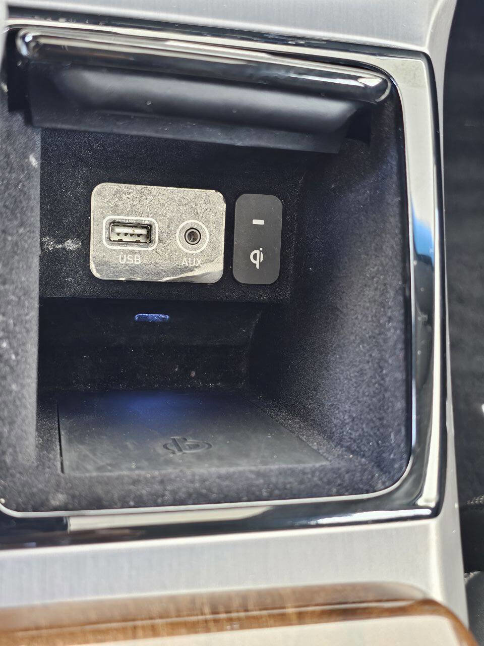 Used 2017 Genesis G90 5.0 Ultimate RWD image 39