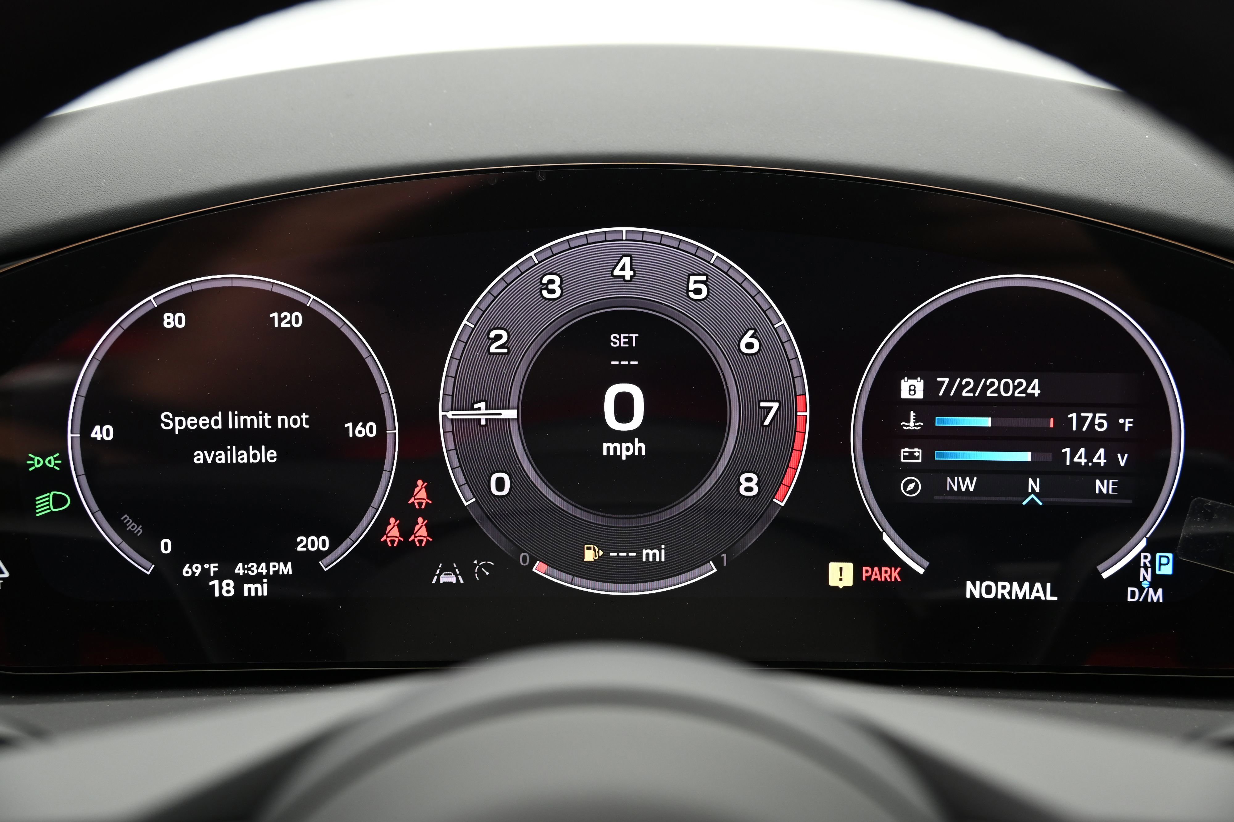 Used 2024 Porsche Panamera 4 image 50