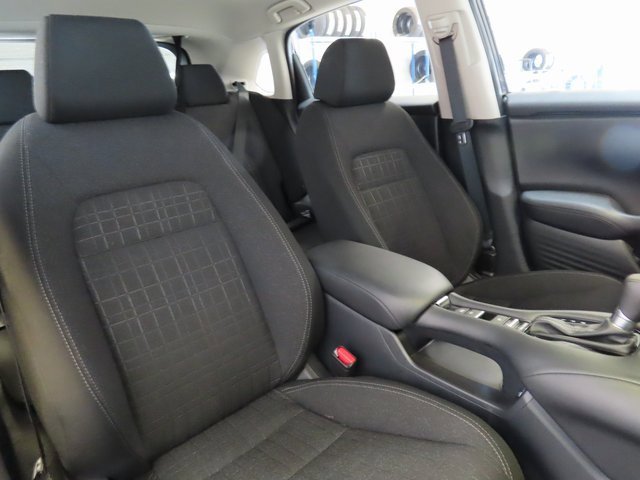 Used 2025 Honda HR-V LX image 6