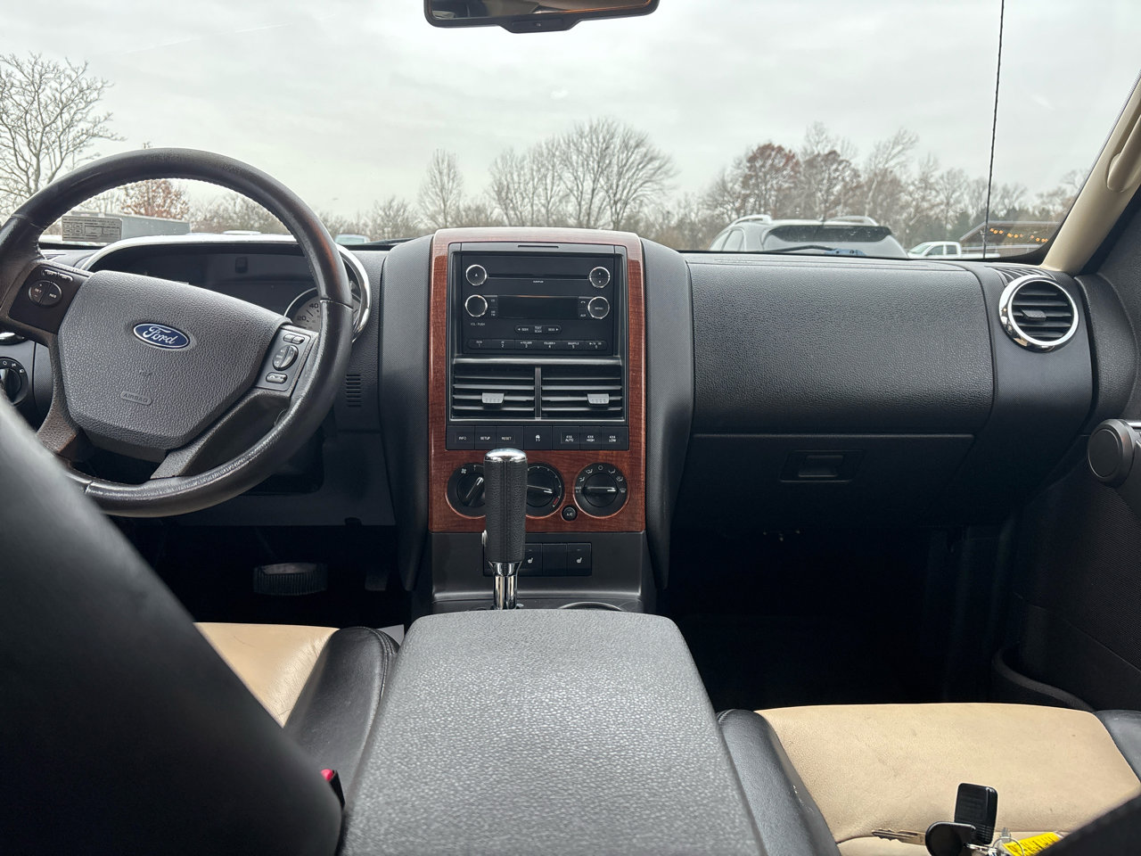 Used 2010 Ford Explorer Eddie Bauer image 32