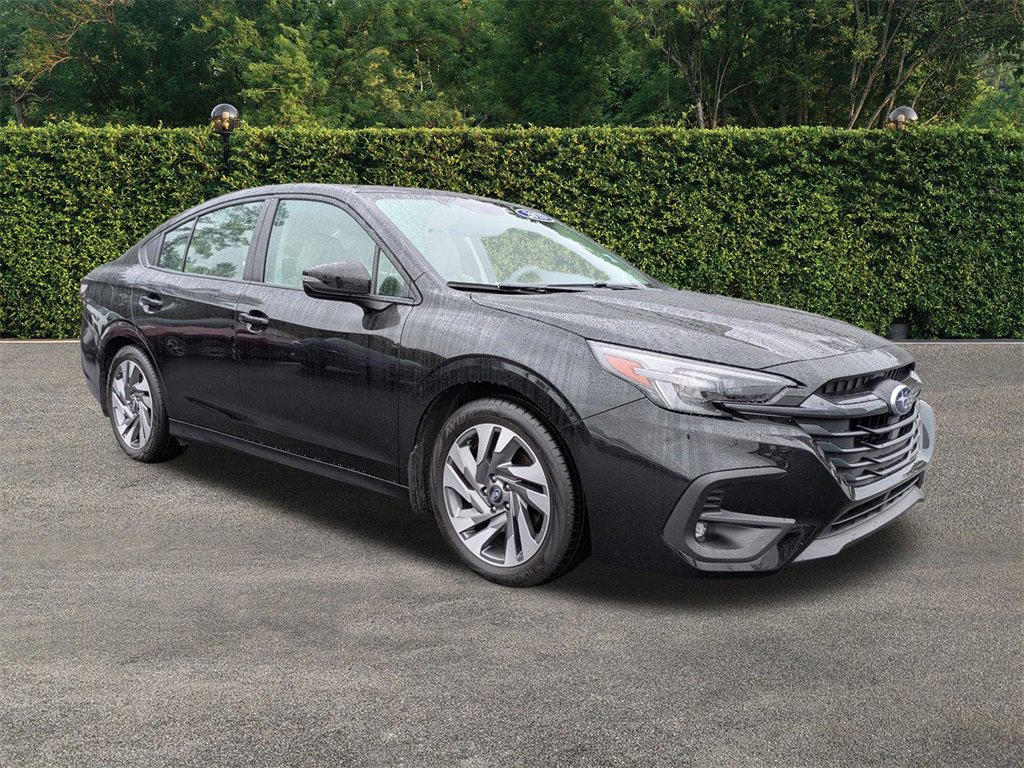 Used 2025 Subaru Legacy Limited w/ Popular Package #3 image 2