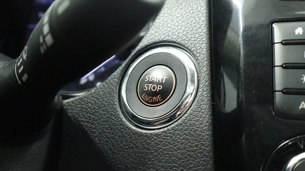 Used 2020 Nissan Rogue SL image 31