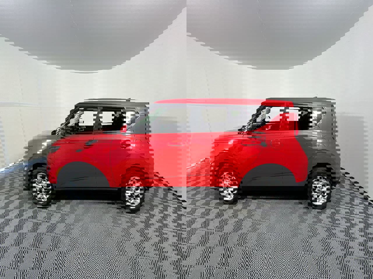 Certified 2025 Kia Soul S image 6