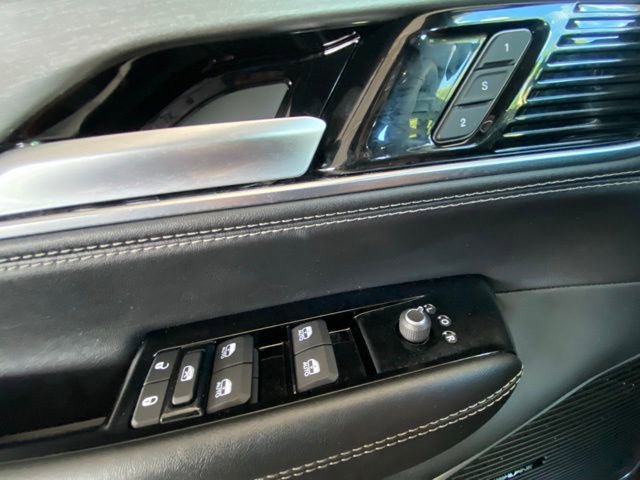 Used 2024 Jeep Wagoneer Series II image 19