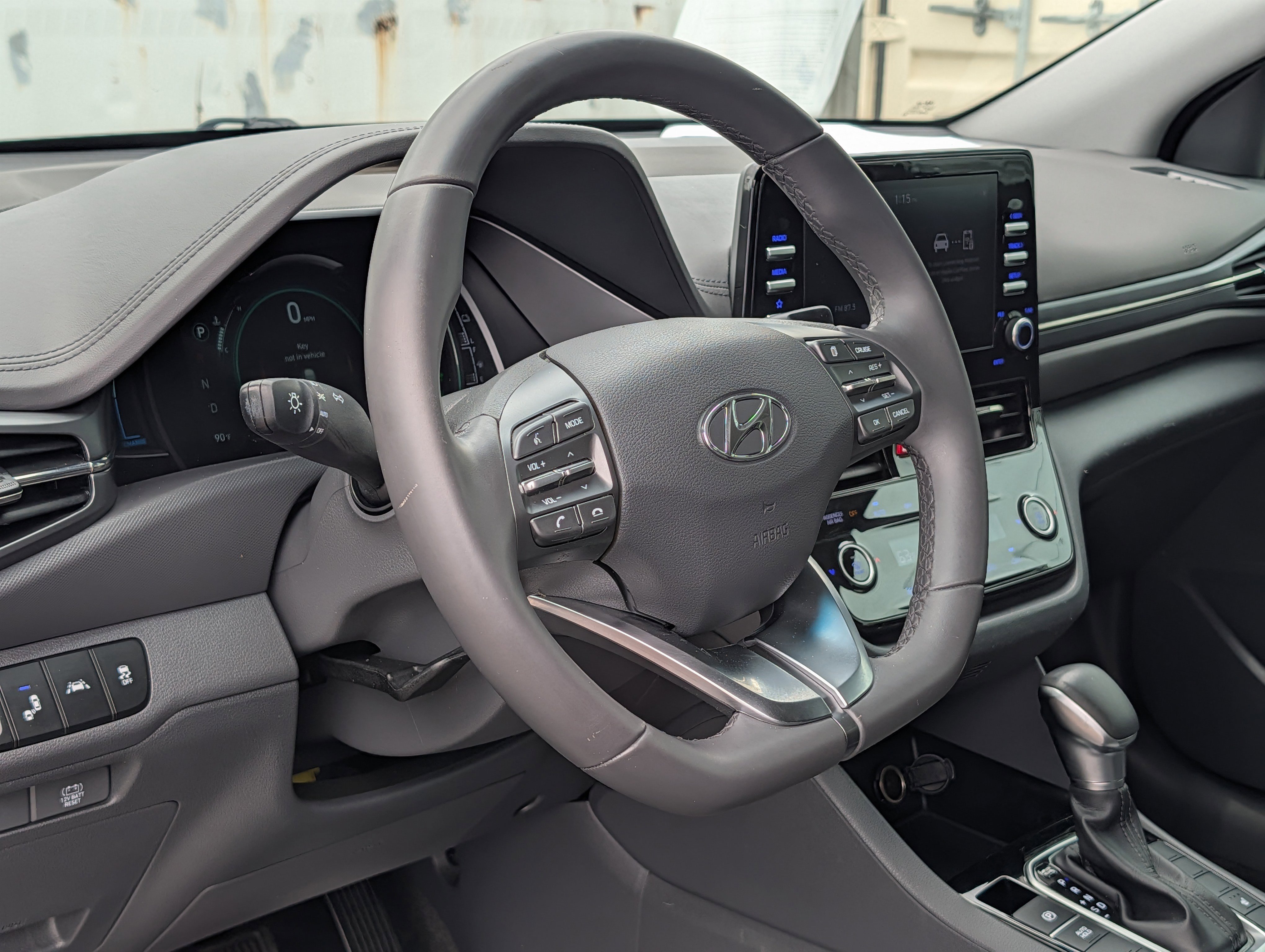 Used 2022 Hyundai Ioniq SE FWD image 20