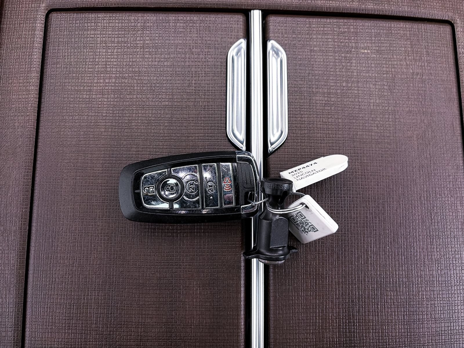 Used 2025 Lincoln Navigator Reserve AWD/4WD image 33