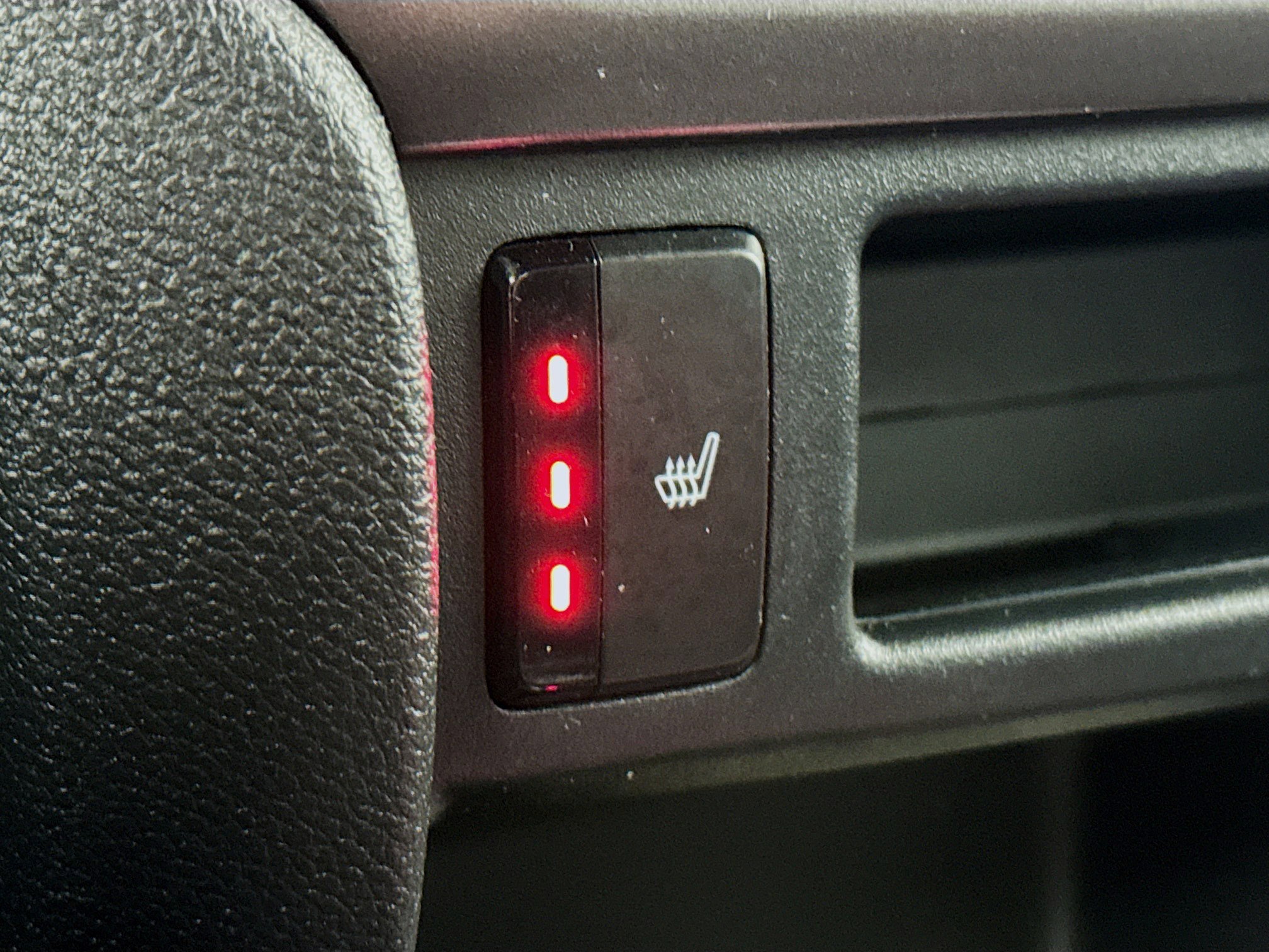 Certified 2023 Honda Passport EX-L image 19