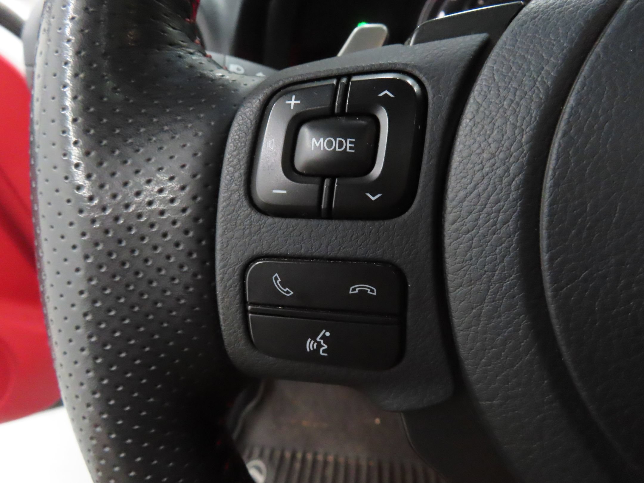 Used 2023 Lexus IS 350 F Sport RWD image 13