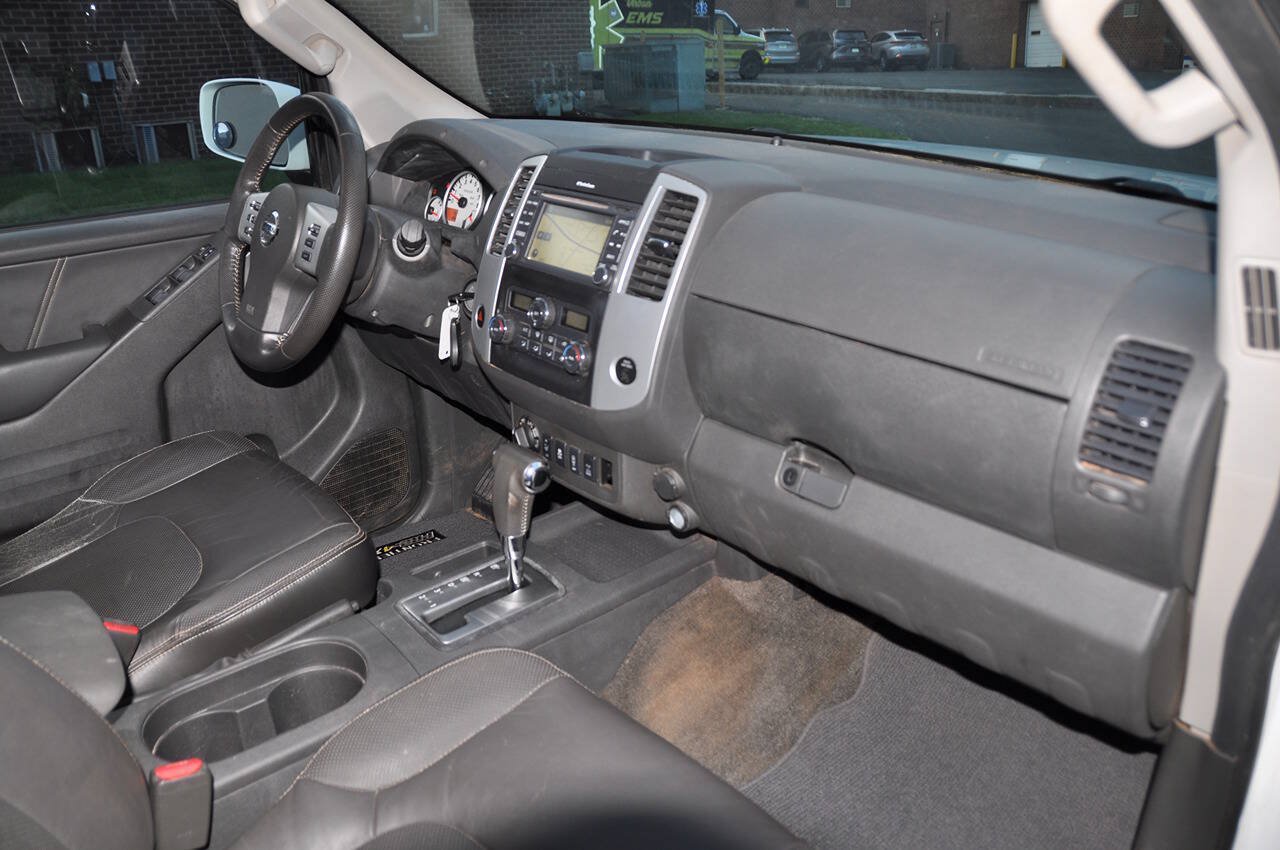 Used 2015 Nissan Frontier PRO-4X w/ Pro-4x Luxury Package AWD/4WD image 29