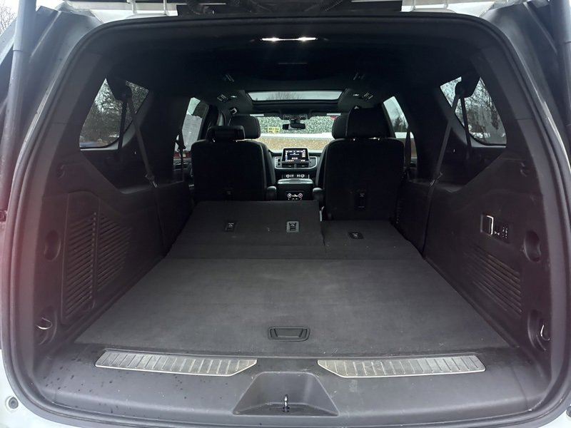 Used 2021 Chevrolet Suburban RST w/ Luxury Package image 51