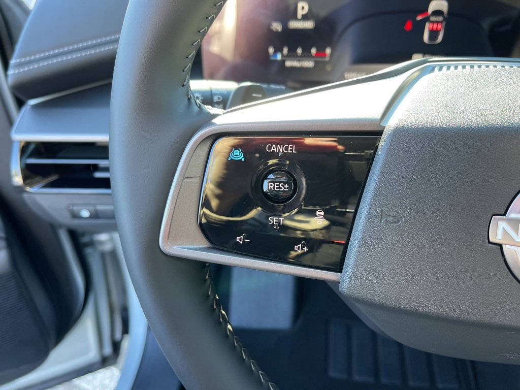 Certified 2025 Nissan Murano SV image 17