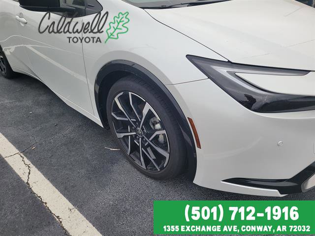 Used 2025 Toyota Prius Plug-In Hybrid image 4