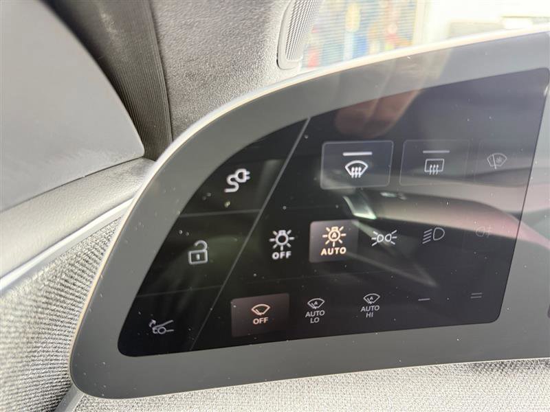 Used 2023 Lucid Air Pure image 36