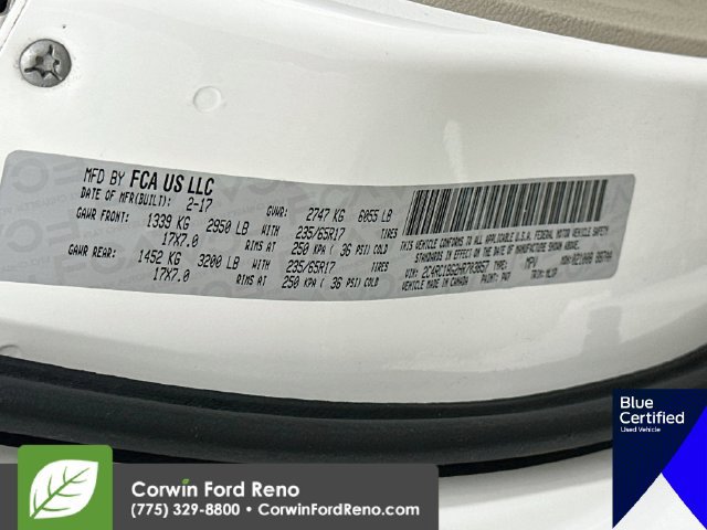 Used 2017 Chrysler Pacifica Touring-L FWD image 34